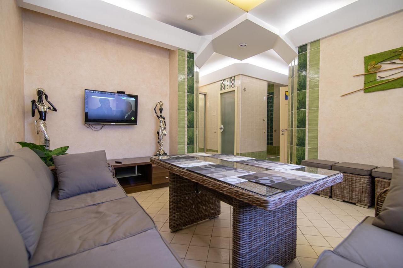Aqvium Hotel Dnepropetrovsk Exterior foto